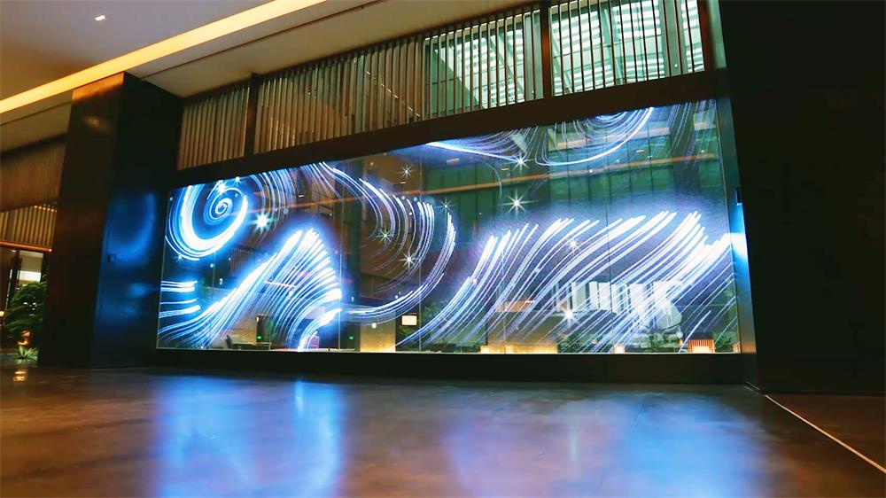 火狐体育官网登录晶泓LED光电玻璃诠释五星临朐华建大酒店高品质设计(图2)