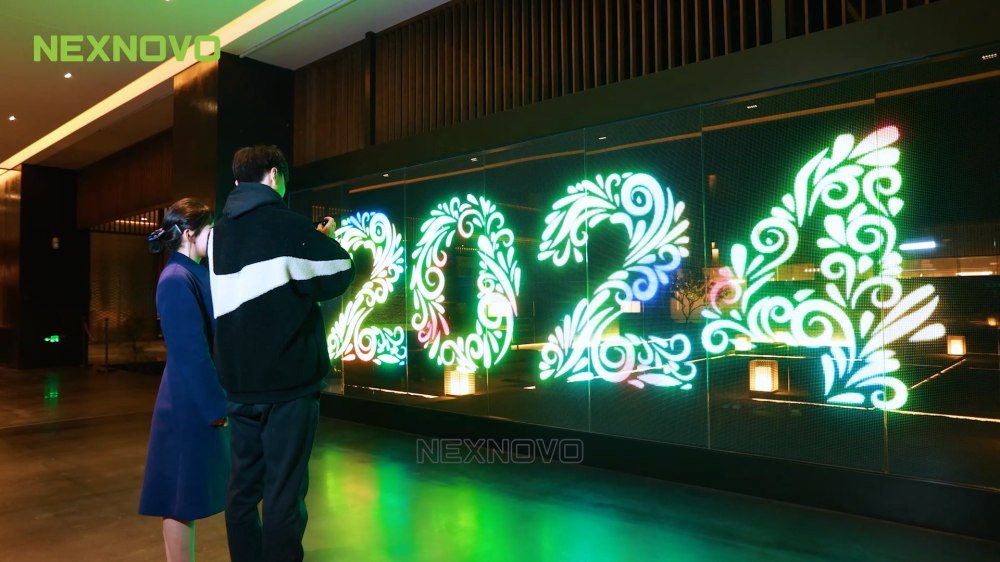 火狐体育官网登录晶泓LED光电玻璃诠释五星临朐华建大酒店高品质设计(图4)